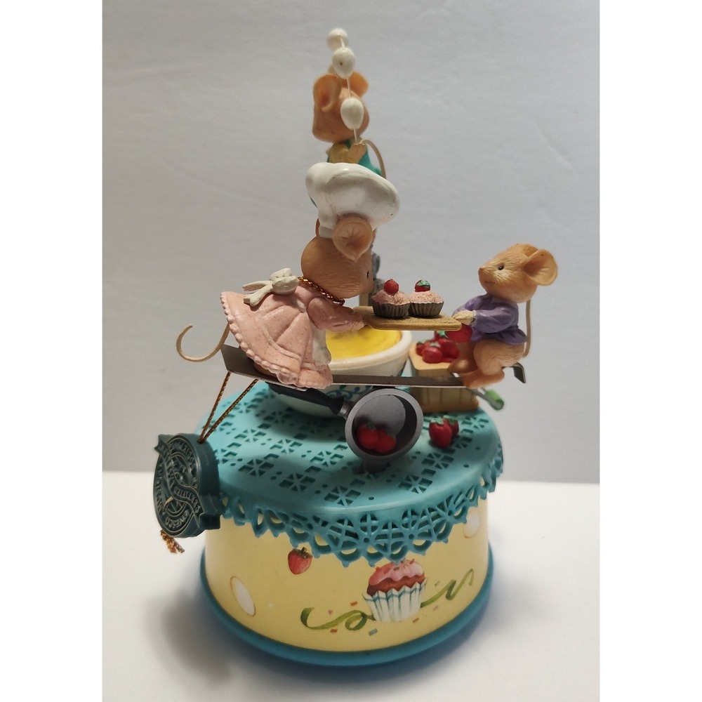 Vtg 1994 Enesco Baking You Happy Music Box Revolving Whistle While You Work Mice